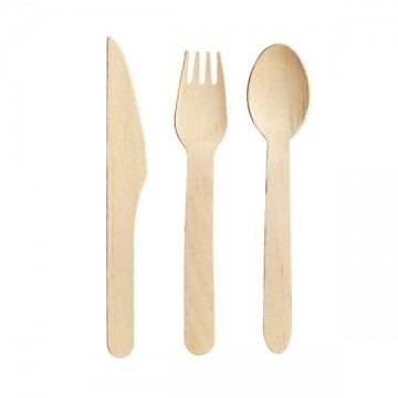 Disposable wooden cutlery