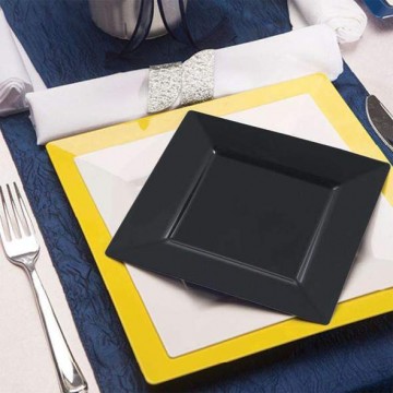 Single-use black tableware for Celebrations and Christmas dinner